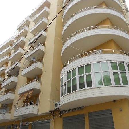 Elis Apartment Vlorë Екстериор снимка